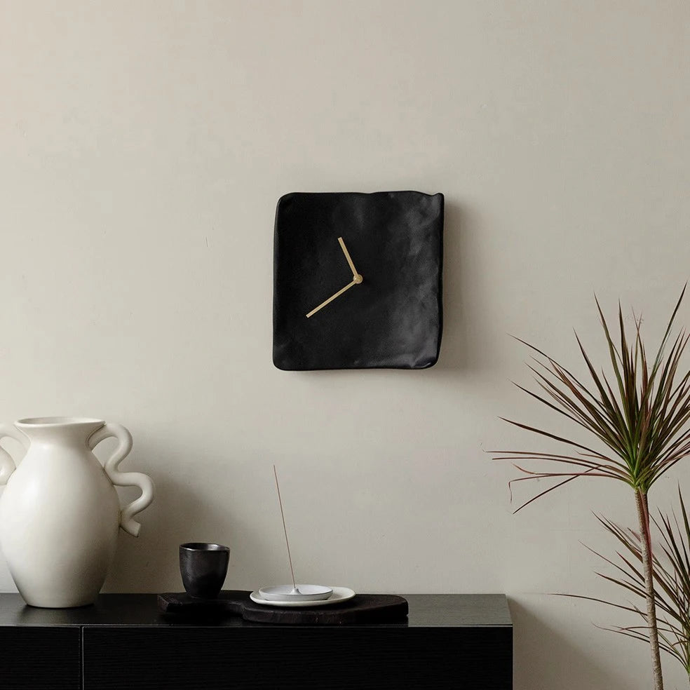 Ancient Ruin Clock